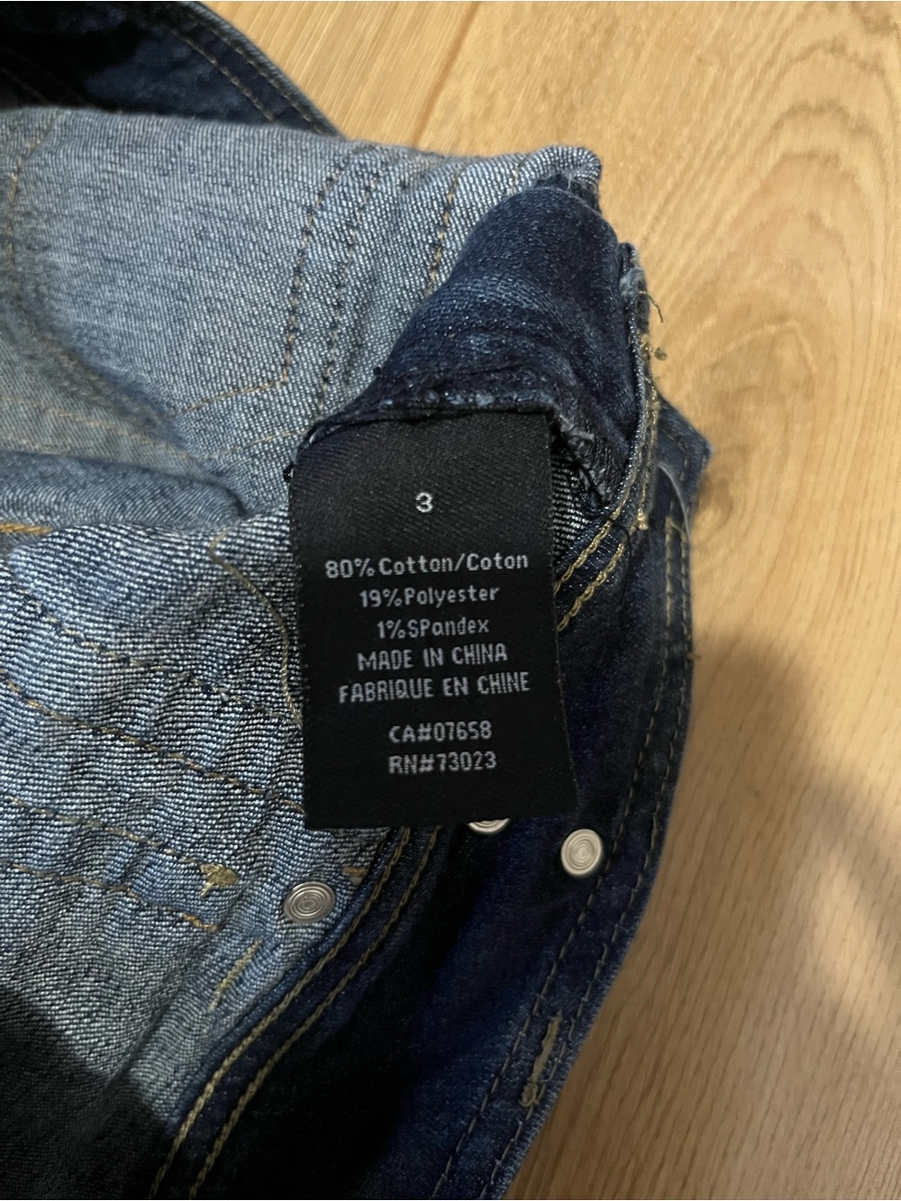 Low rise denim shorts - Picture 3 of 4